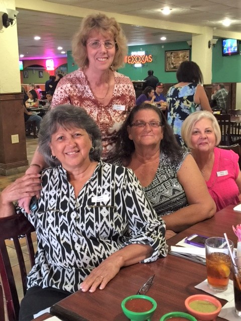 ( standing) Betty Steck Stewart   Diane Barker Foreman   Diane 's sister   Mary Wells